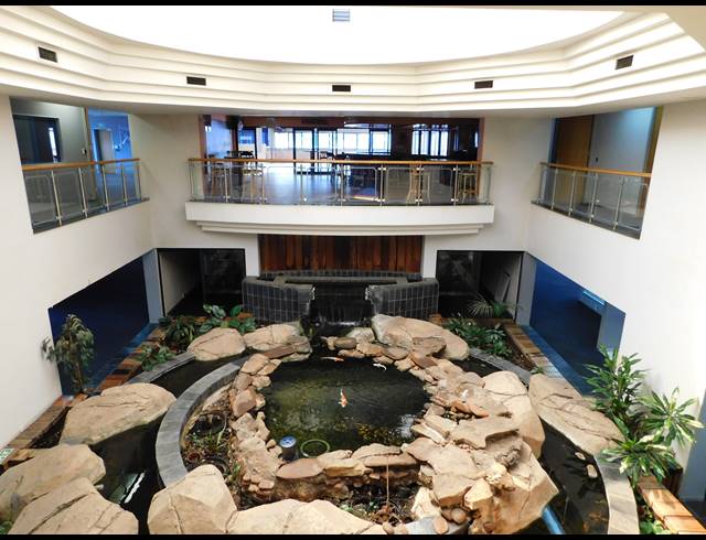 5,047M² OFFICE TO LET IN FERNDALE